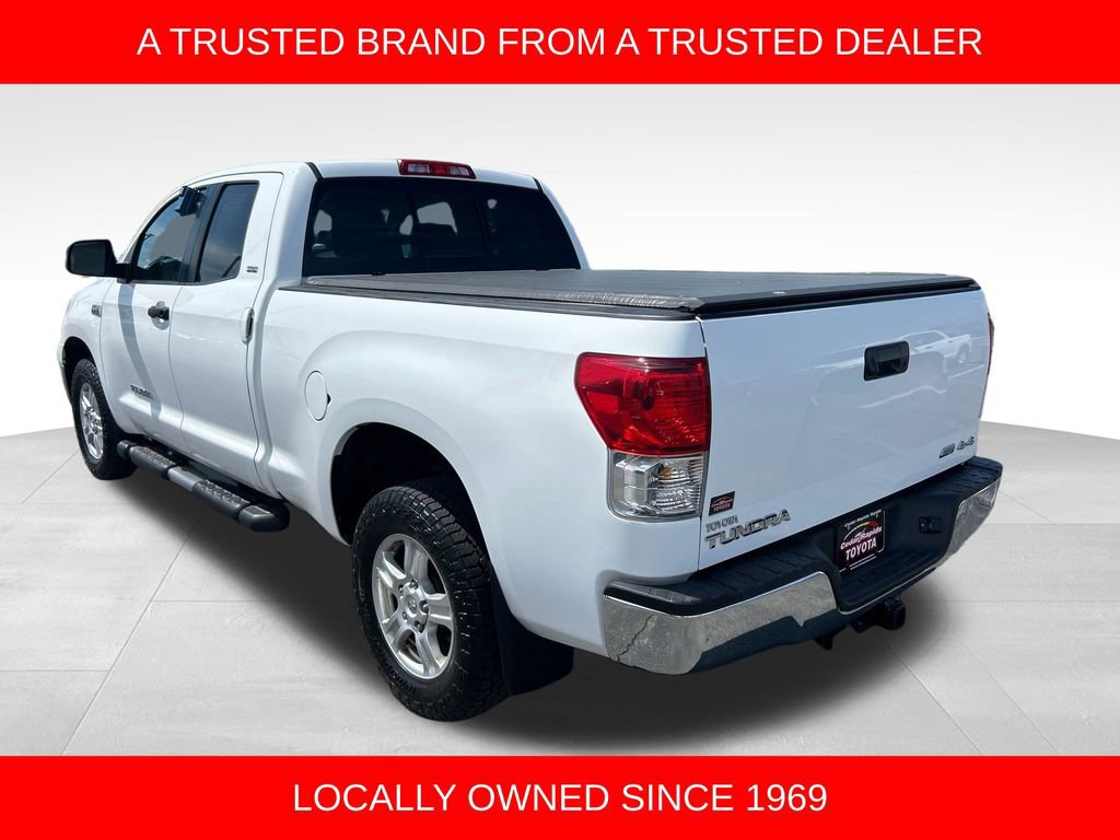 Used 2013 Toyota Tundra 4x4 Double Cab w/ SR5 Pkg image 3