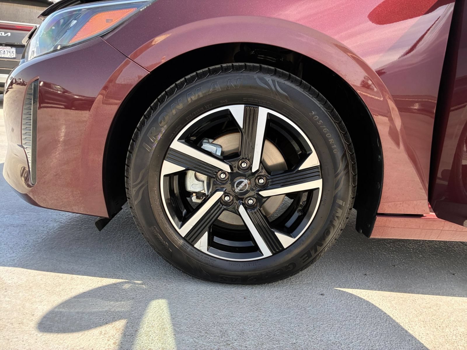 Used 2025 Nissan Sentra SV FWD image 28