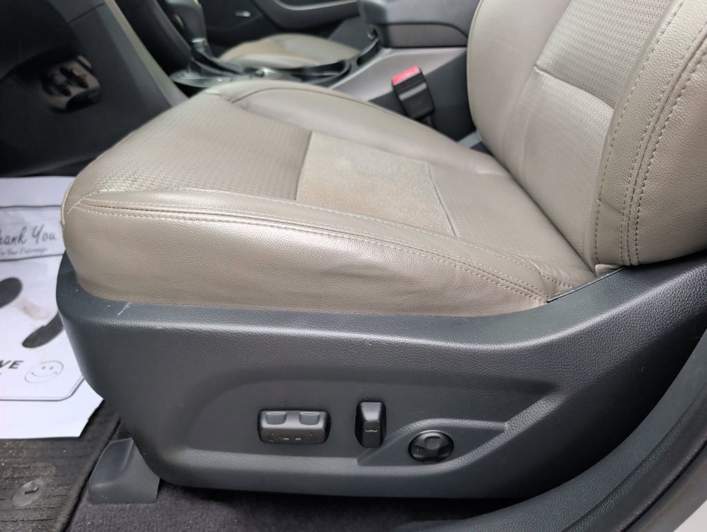 Used 2013 Hyundai Santa Fe Sport image 9