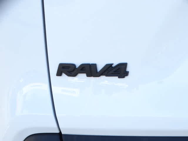 Used 2024 Toyota RAV4 XLE w/ Convenience Package image 20