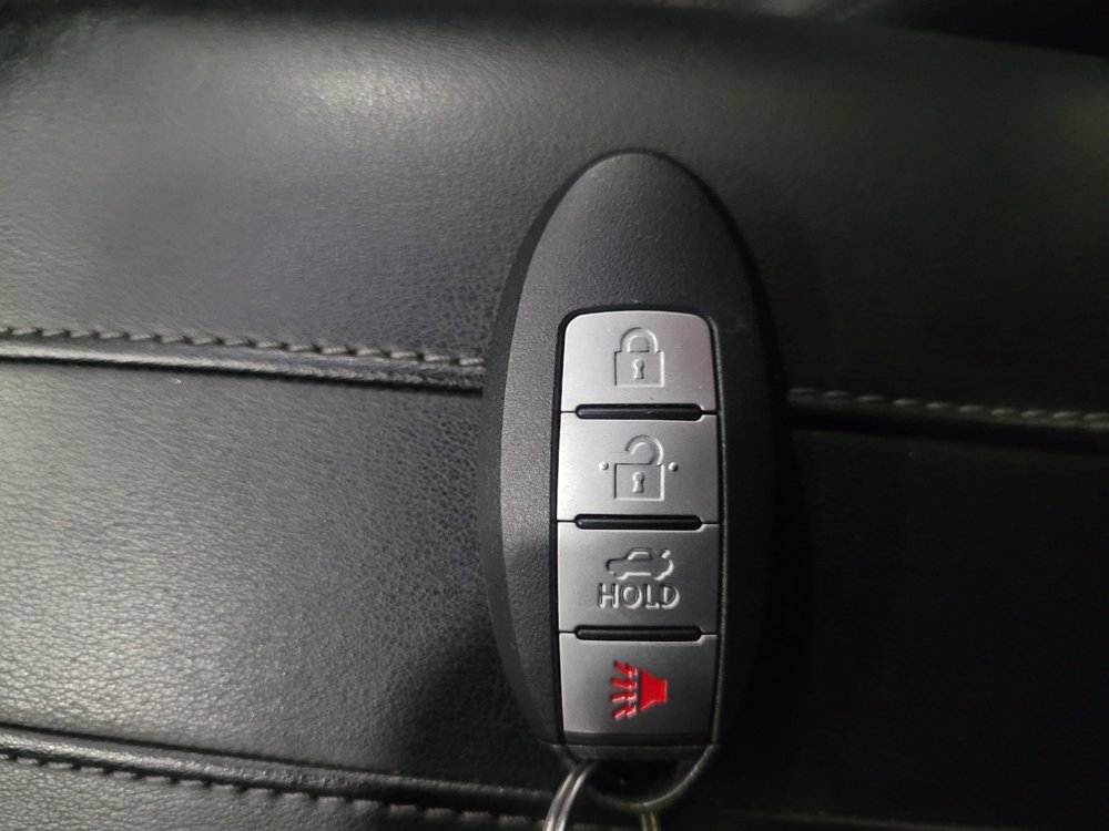 Used 2022 Nissan Rogue Sport SV image 32