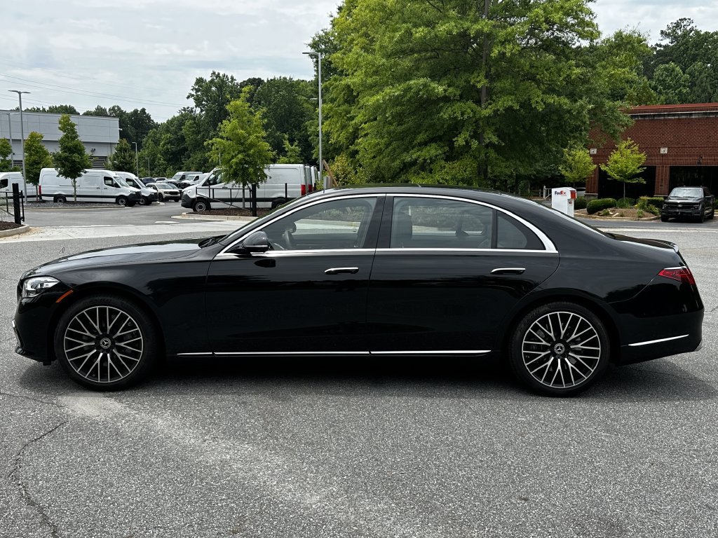 Certified 2025 Mercedes-Benz S 580 4MATIC Sedan image 5
