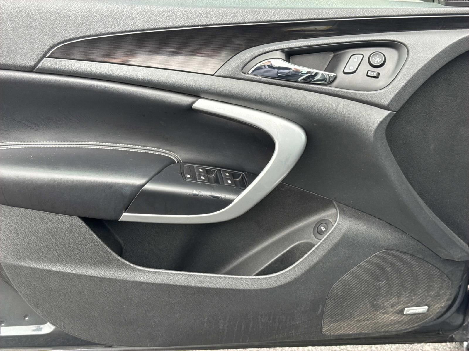 Used 2016 Buick Regal Premium w/ Driver Confidence Package #1 FWD image 24