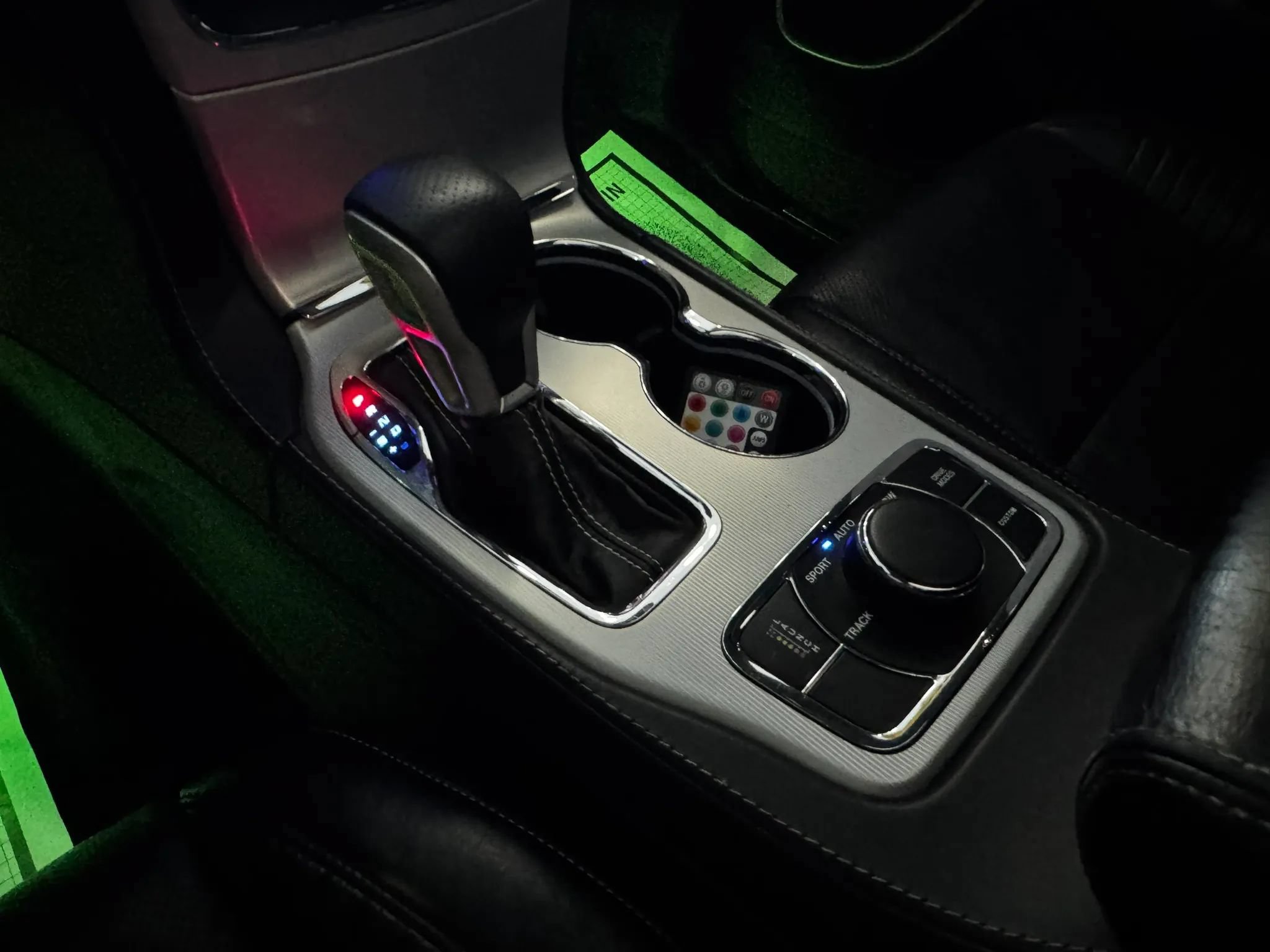 Used 2018 Jeep Grand Cherokee SRT AWD/4WD image 38