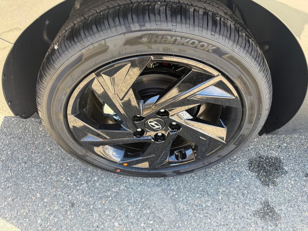 New 2026 Hyundai Elantra SEL Sport Premium FWD image 11