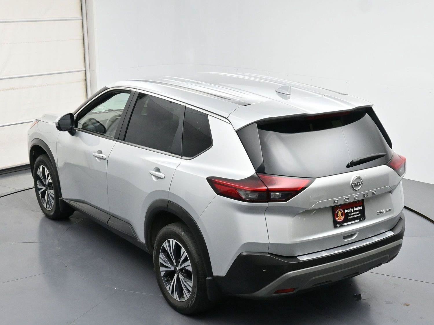 Used 2023 Nissan Rogue SV AWD/4WD image 34