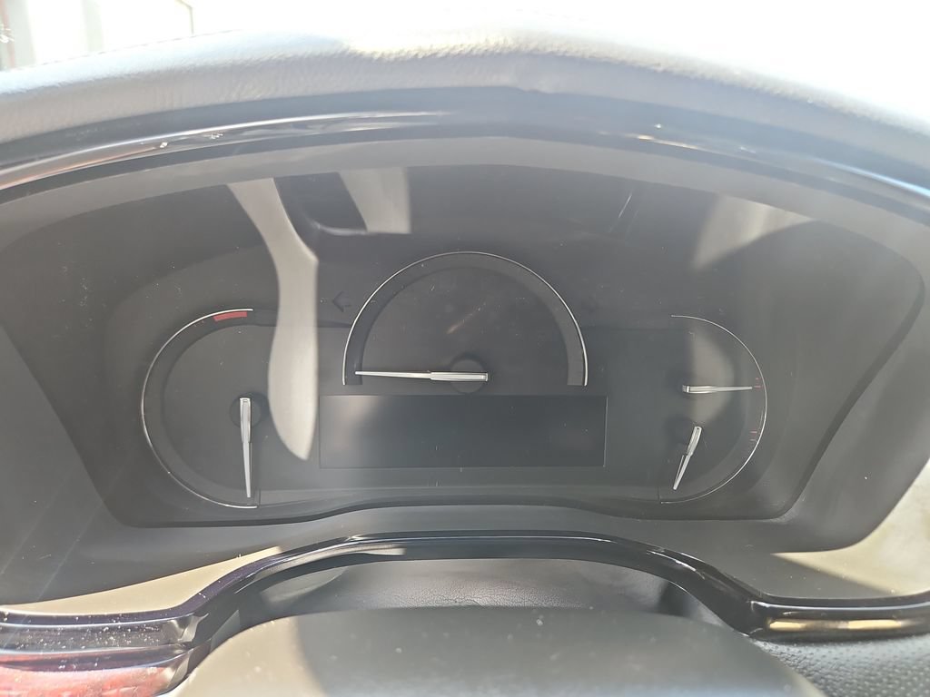 Used 2018 Cadillac XT5 Premium Luxury w/ Driver Assist Package FWD image 15