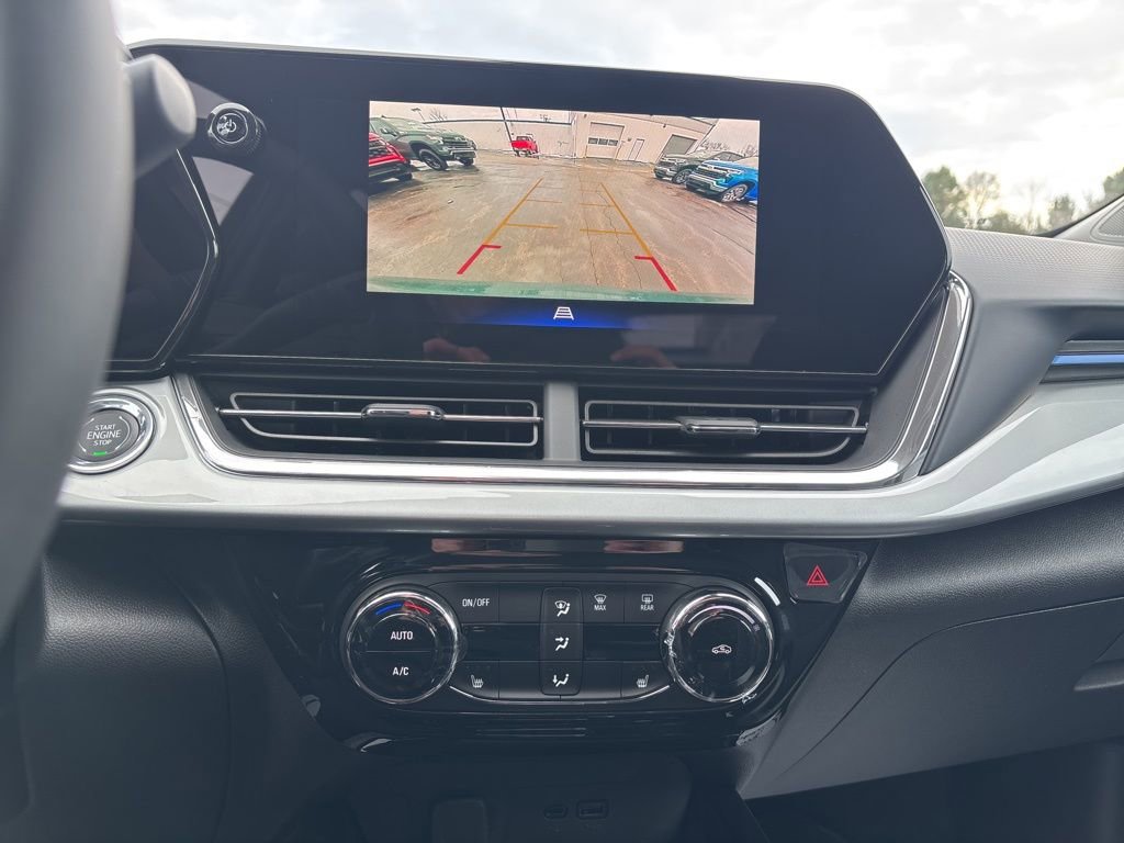 New 2026 Chevrolet Trax LT w/ Driver Confidence Package image 14