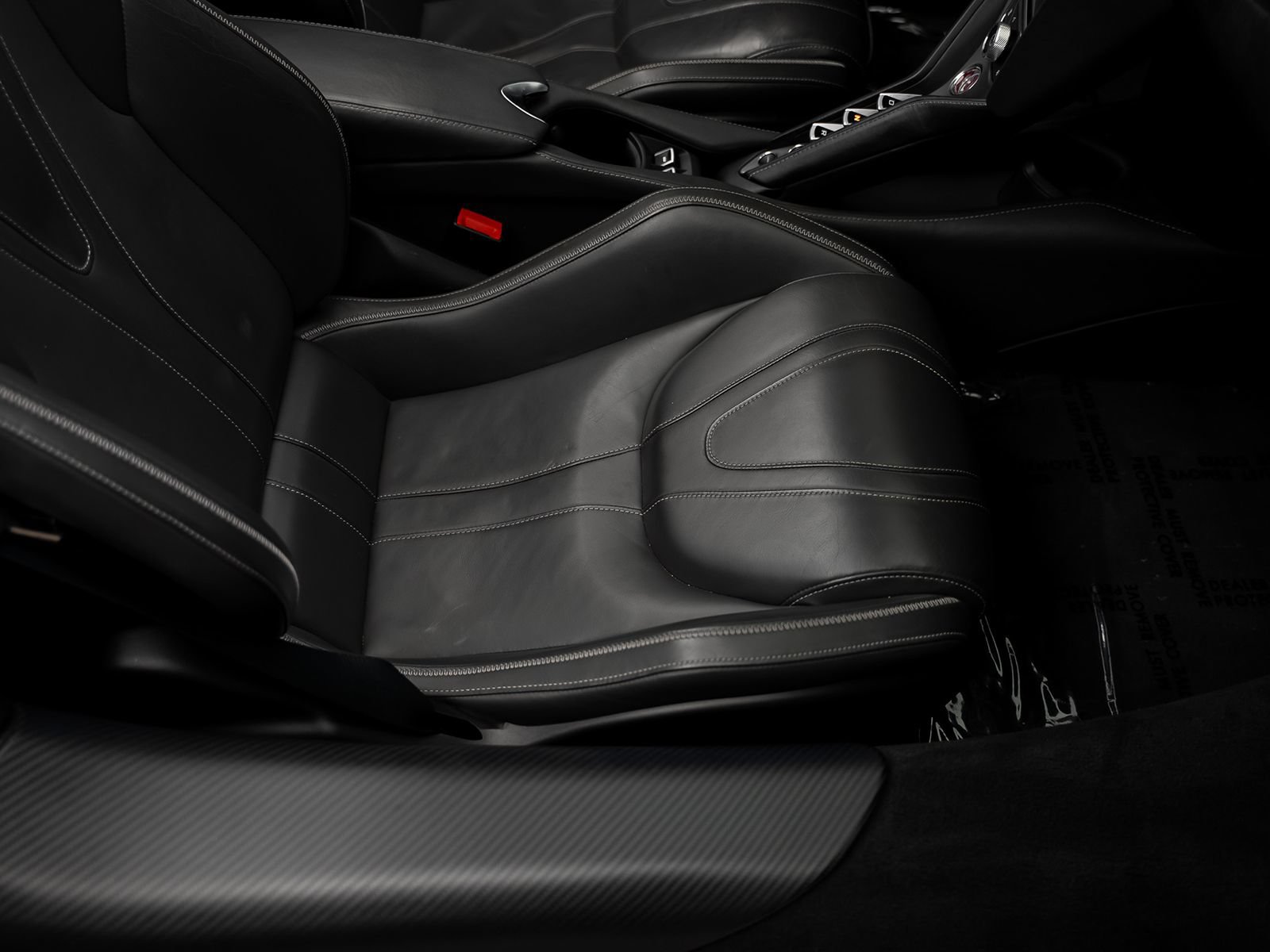 Used 2020 McLaren 720S Spider RWD image 38