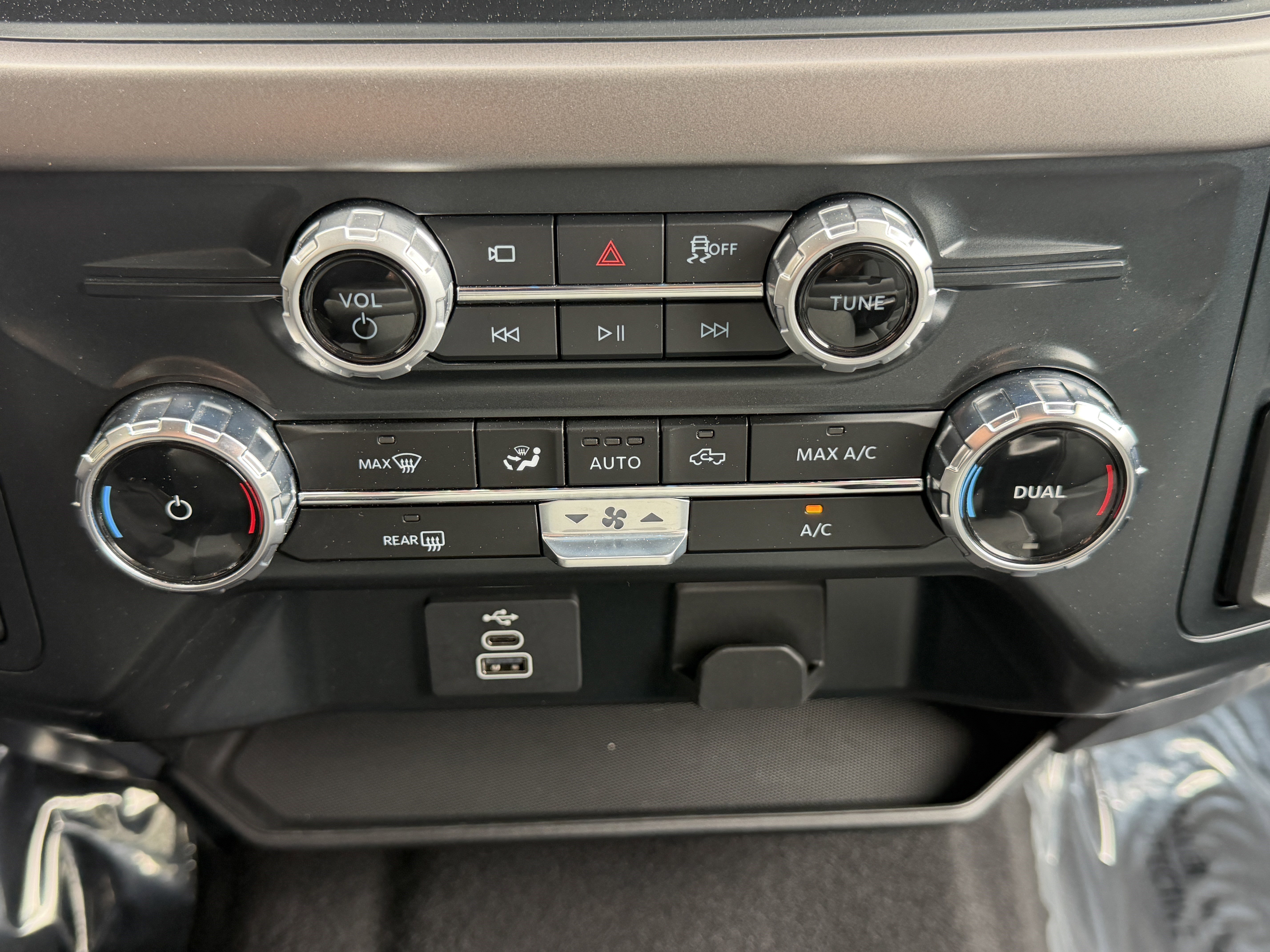 Used 2025 Ford F150 XLT w/ Equipment Group 301A Standard AWD/4WD image 23