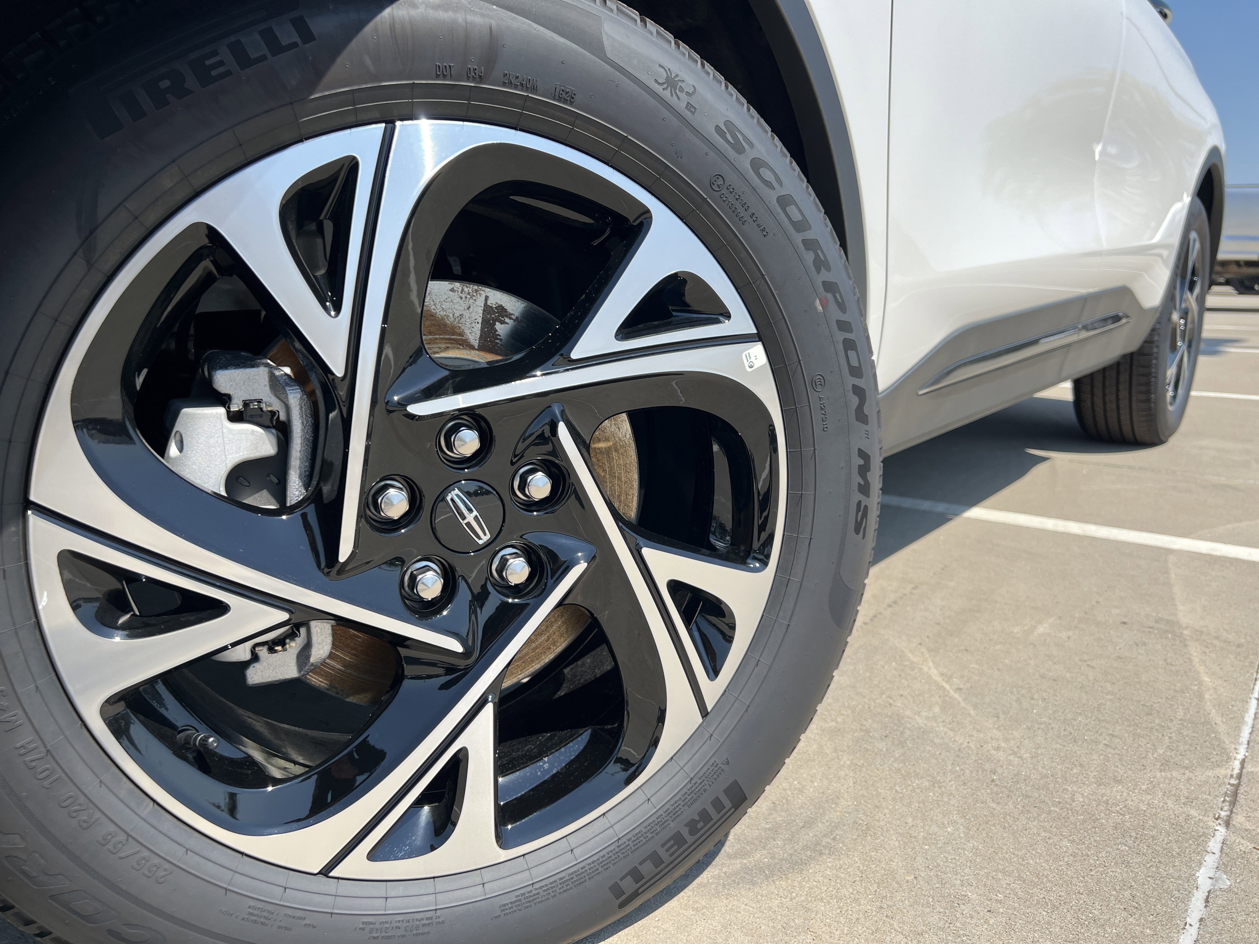 New 2025 Lincoln Nautilus Premier w/ Equipment Group 102A image 14