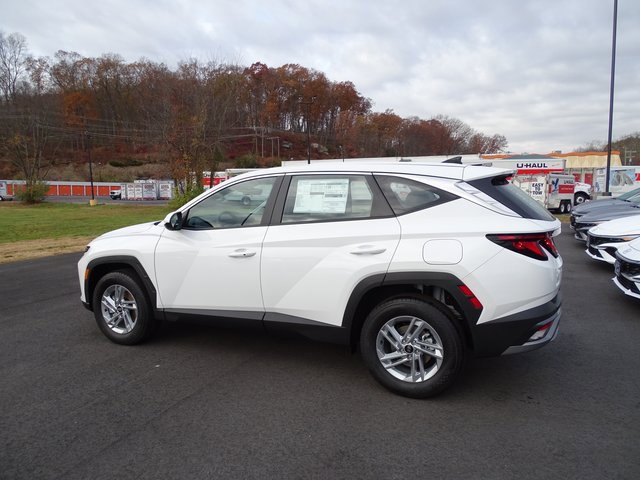 New 2026 Hyundai Tucson SE image 8