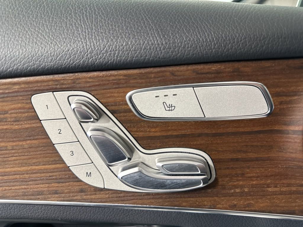 Used 2021 Mercedes-Benz GLC 300 4MATIC image 8