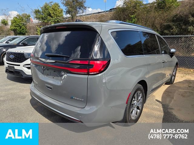 Used 2023 Chrysler Pacifica Pinnacle image 16
