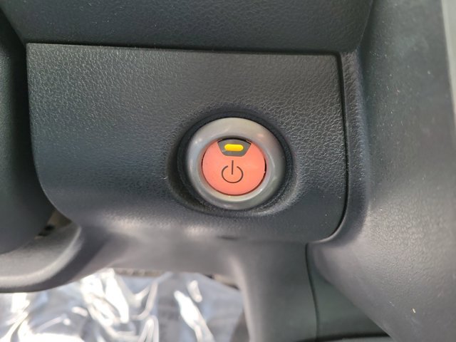 Used 2015 Nissan Leaf SL w/ Premium Package image 32