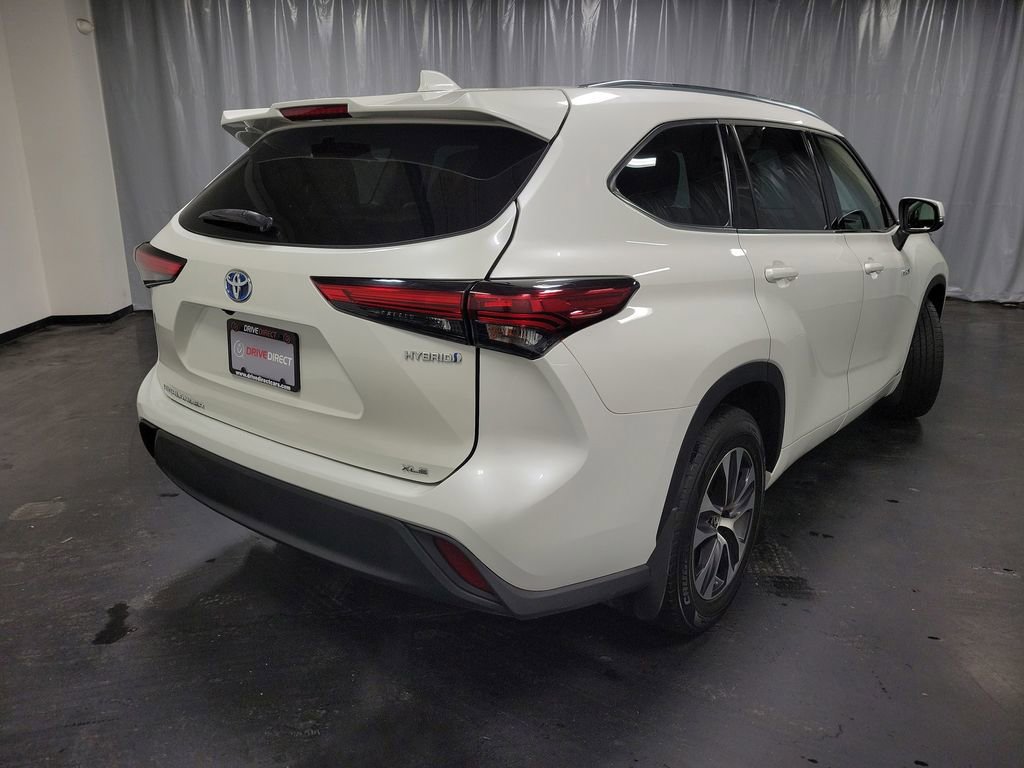 Used 2021 Toyota Highlander XLE image 8