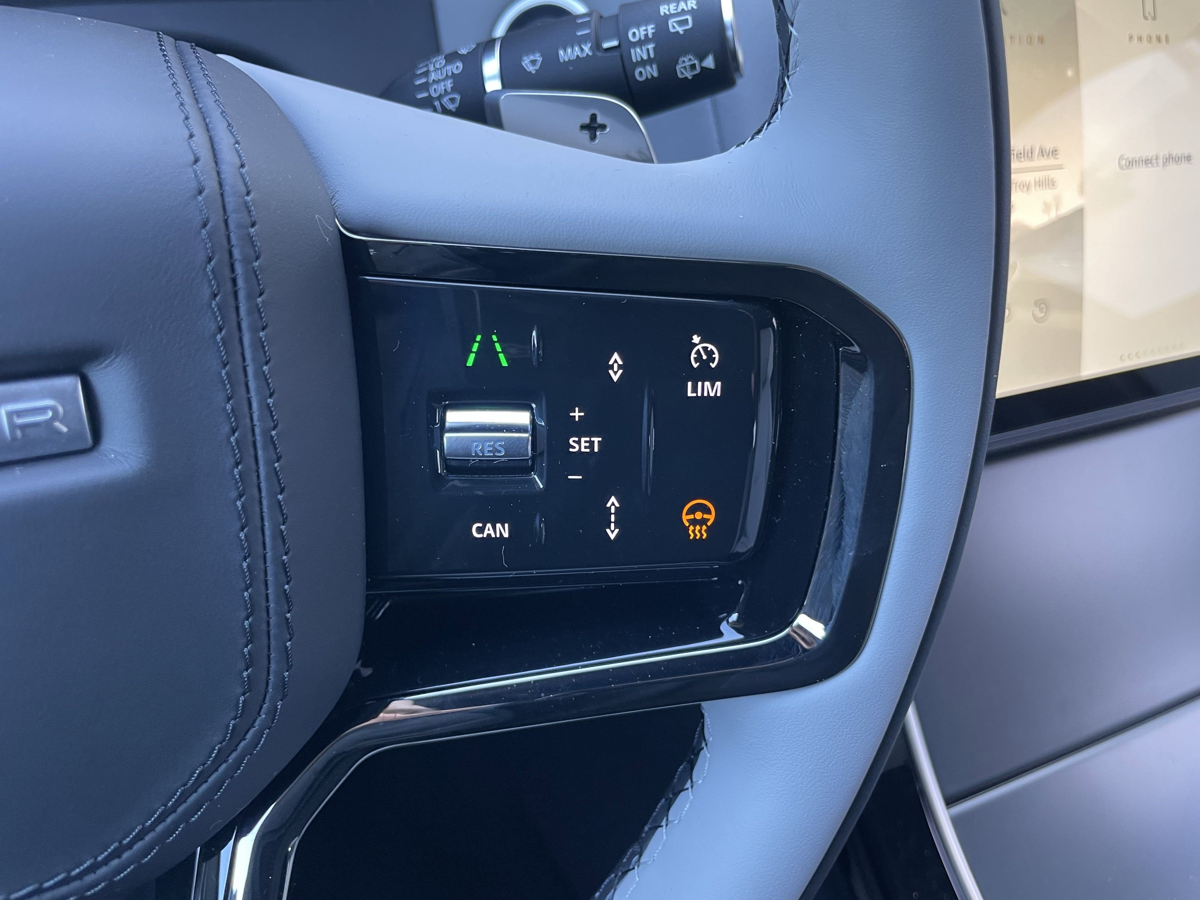 New 2026 Land Rover Range Rover Velar Dynamic SE image 22