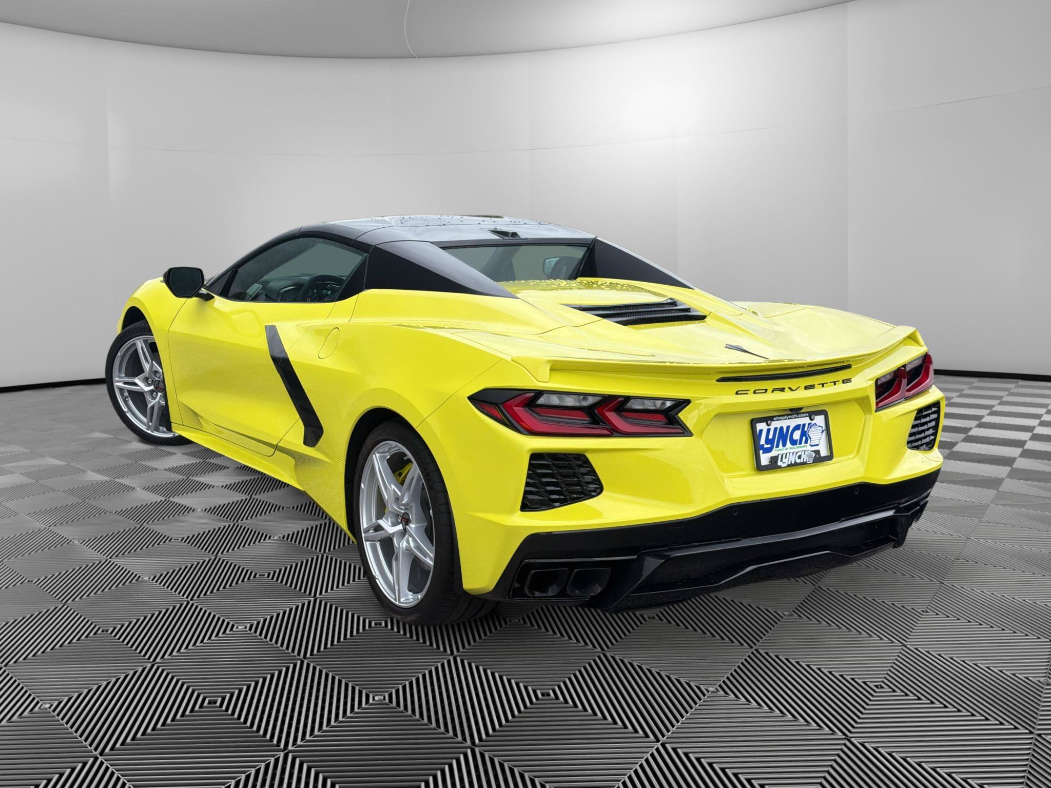 Used 2024 Chevrolet Corvette Stingray Premium Conv w/ 3LT RWD image 4