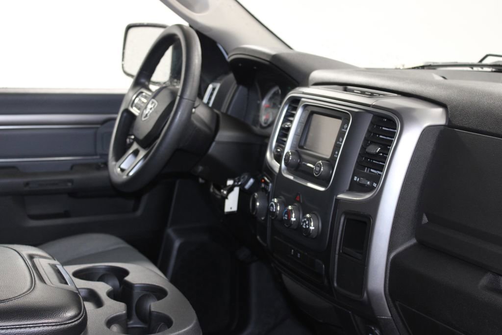 Used 2024 RAM 1500 Classic SLT image 28