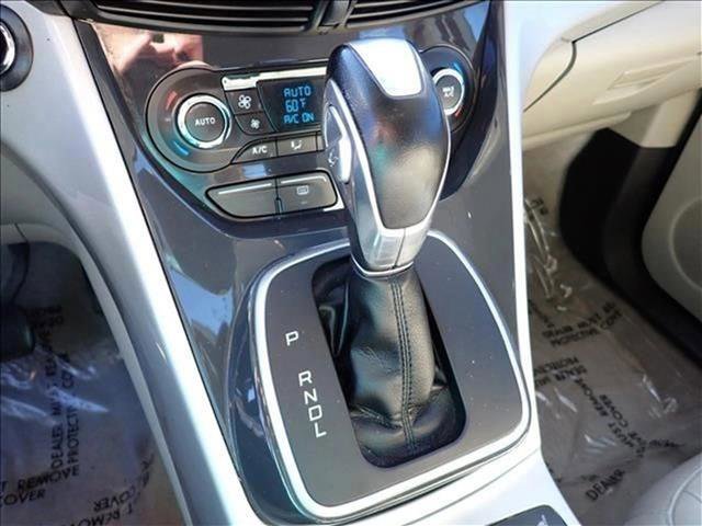 Used 2013 Ford C-MAX SEL image 17