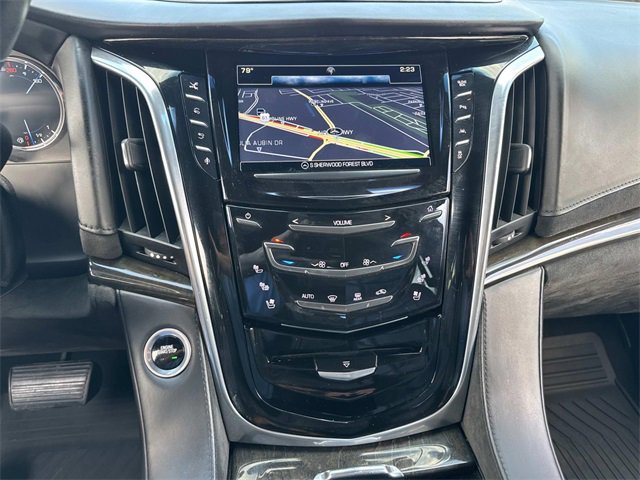 Used 2016 Cadillac Escalade Platinum image 28