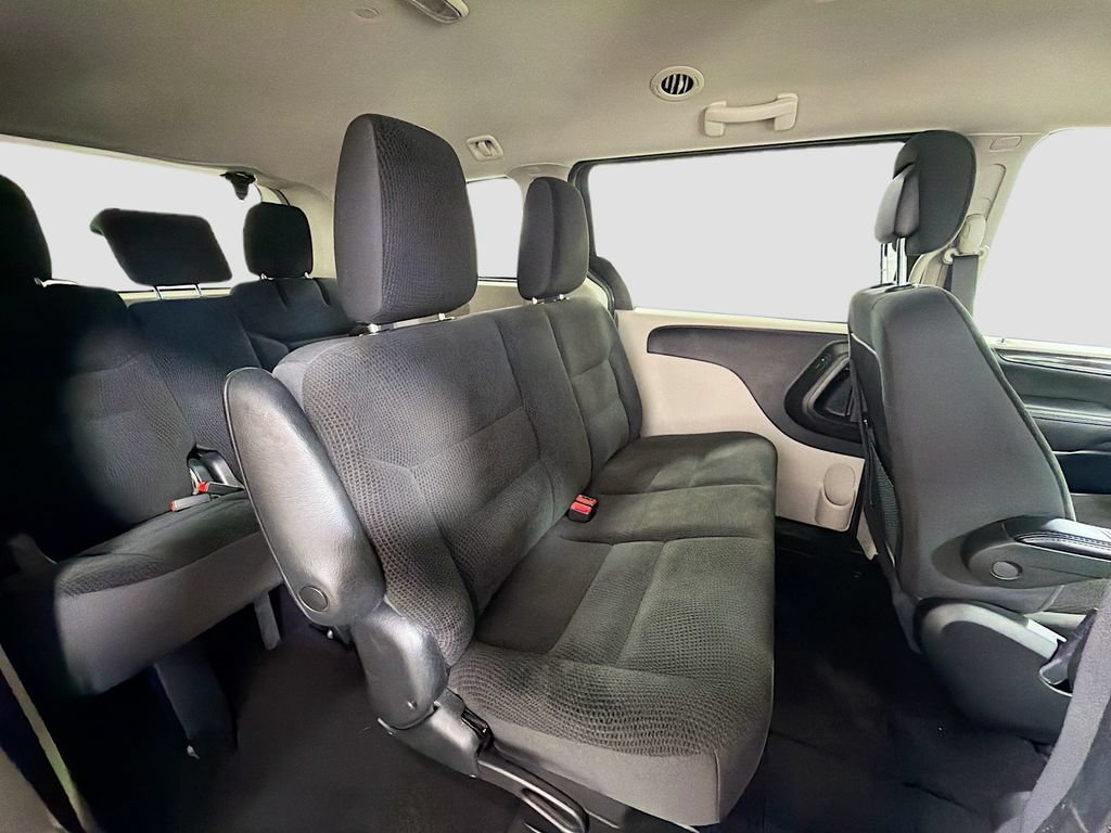 Used 2019 Dodge Grand Caravan SE w/ UConnect Hands-Free Group FWD image 27