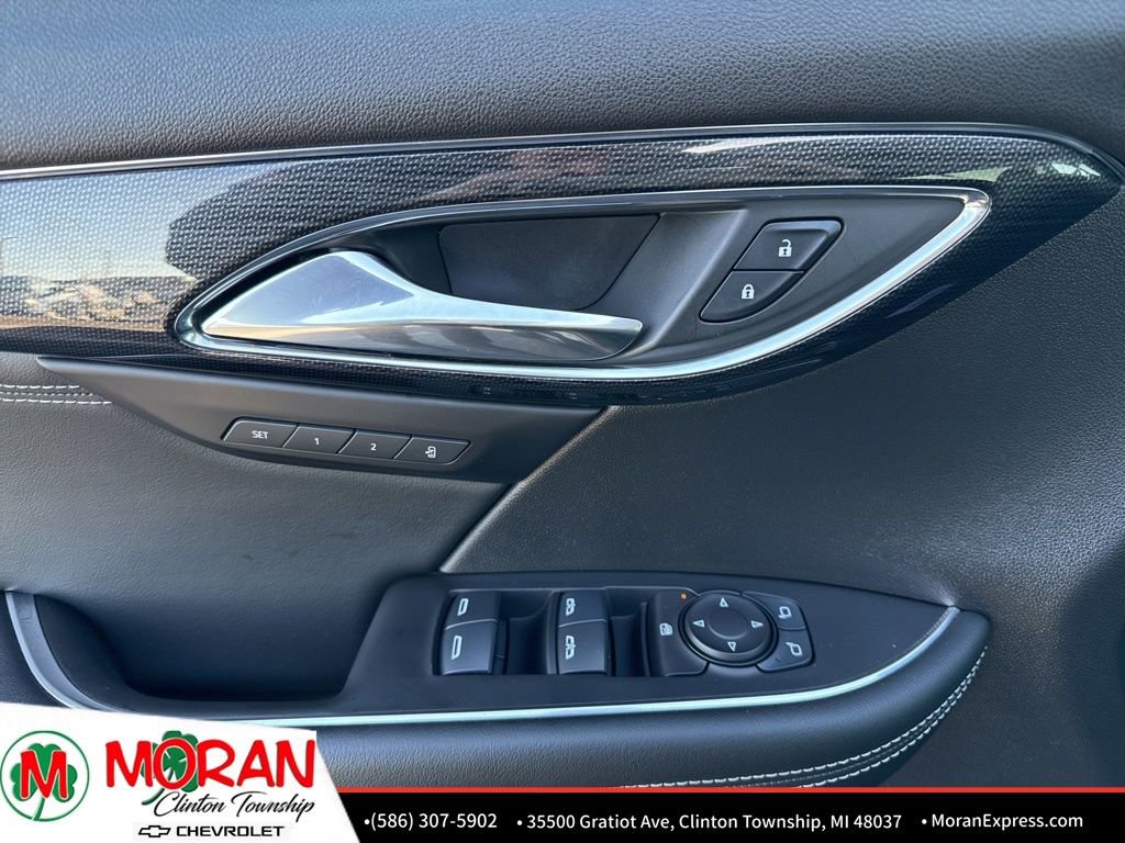 Used 2022 Buick Envision Essence w/ Safety Package image 12