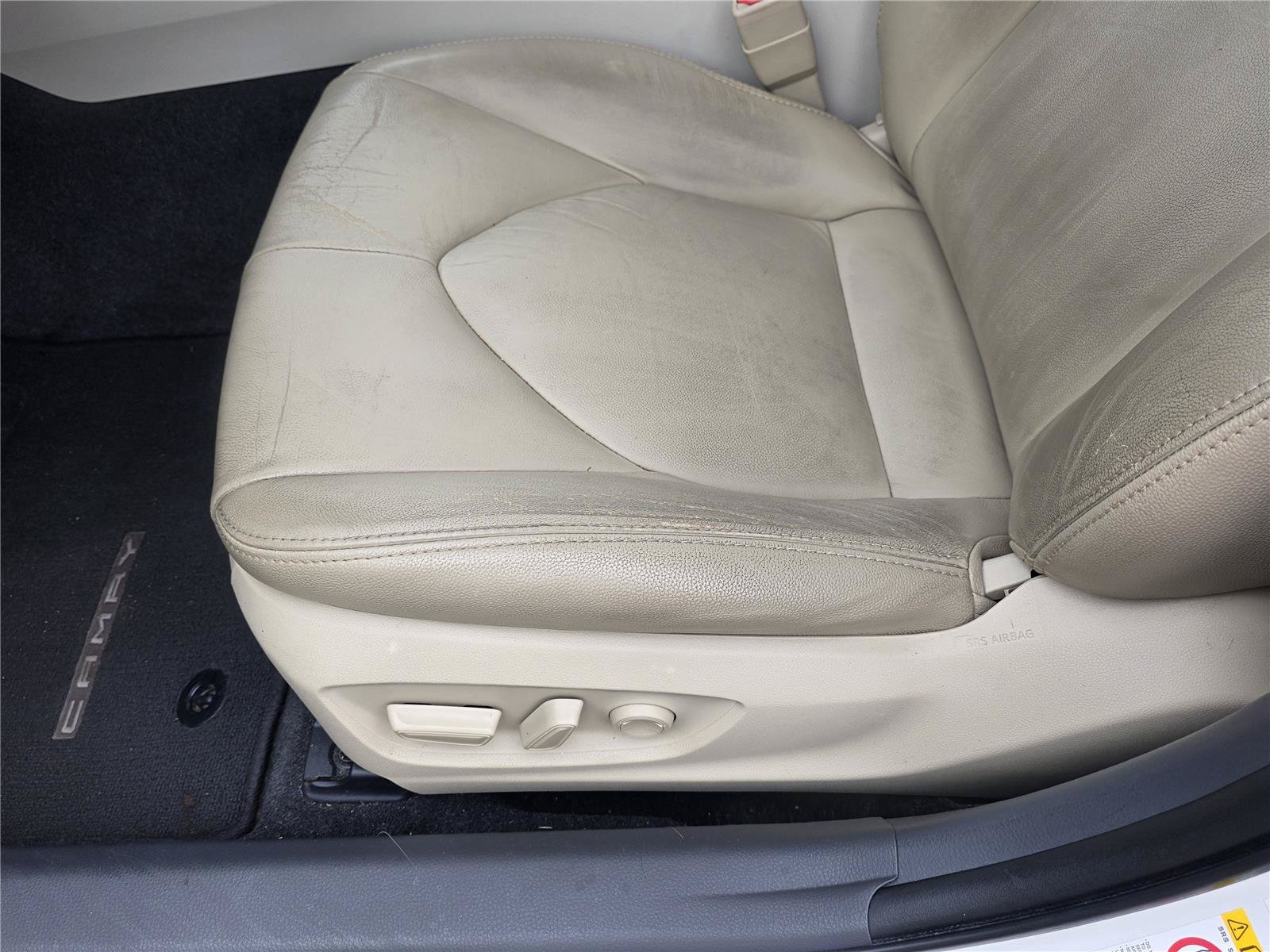 Used 2018 Toyota Camry LE FWD image 26
