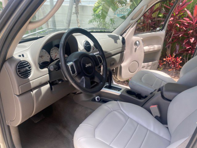 Used 2003 Jeep Liberty Limited image 38