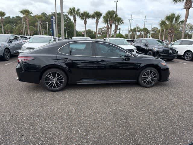 Used 2021 Toyota Camry SE FWD image 20