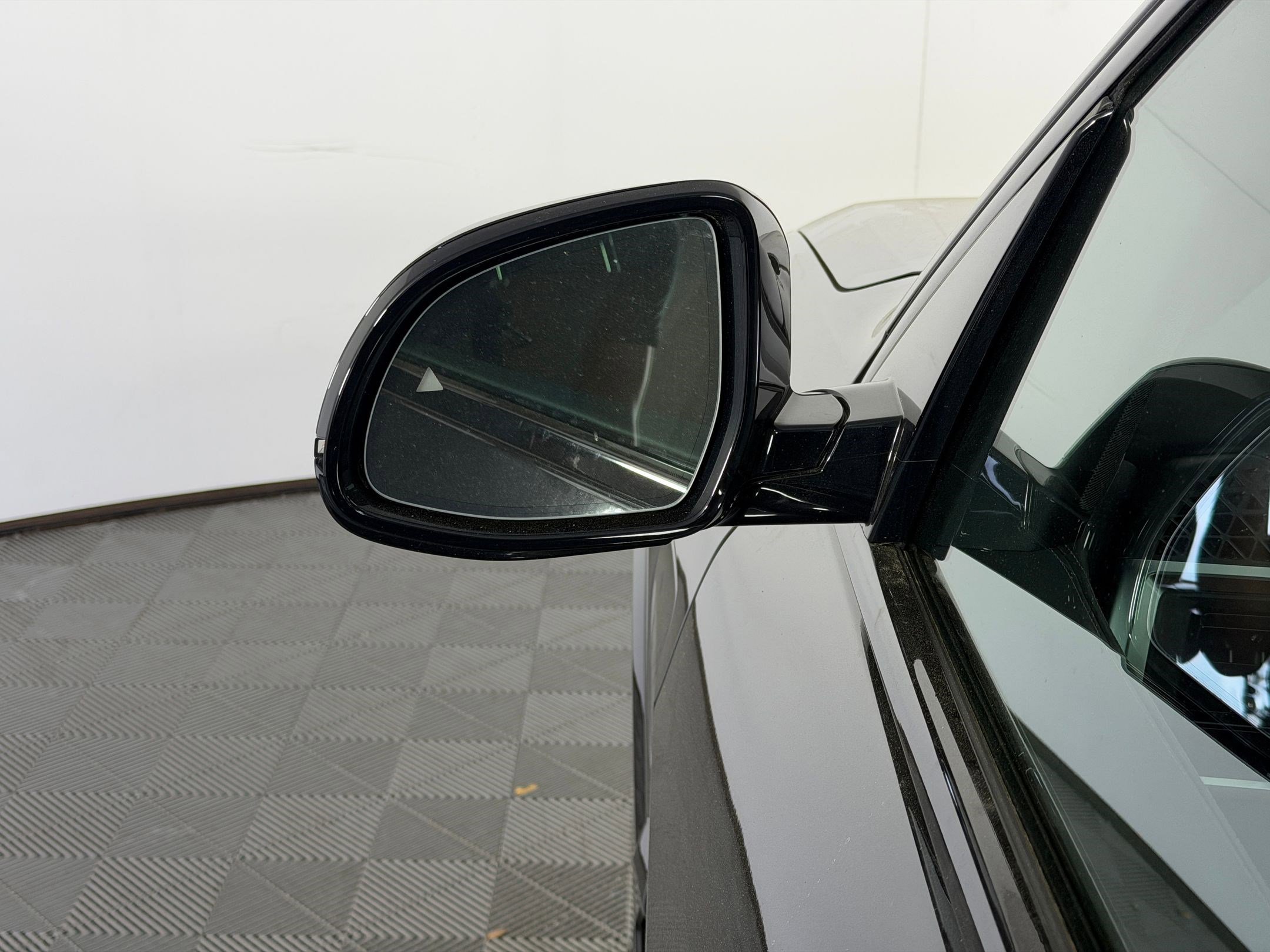 New 2026 BMW X5 xDrive50e w/ Executive Package image 23