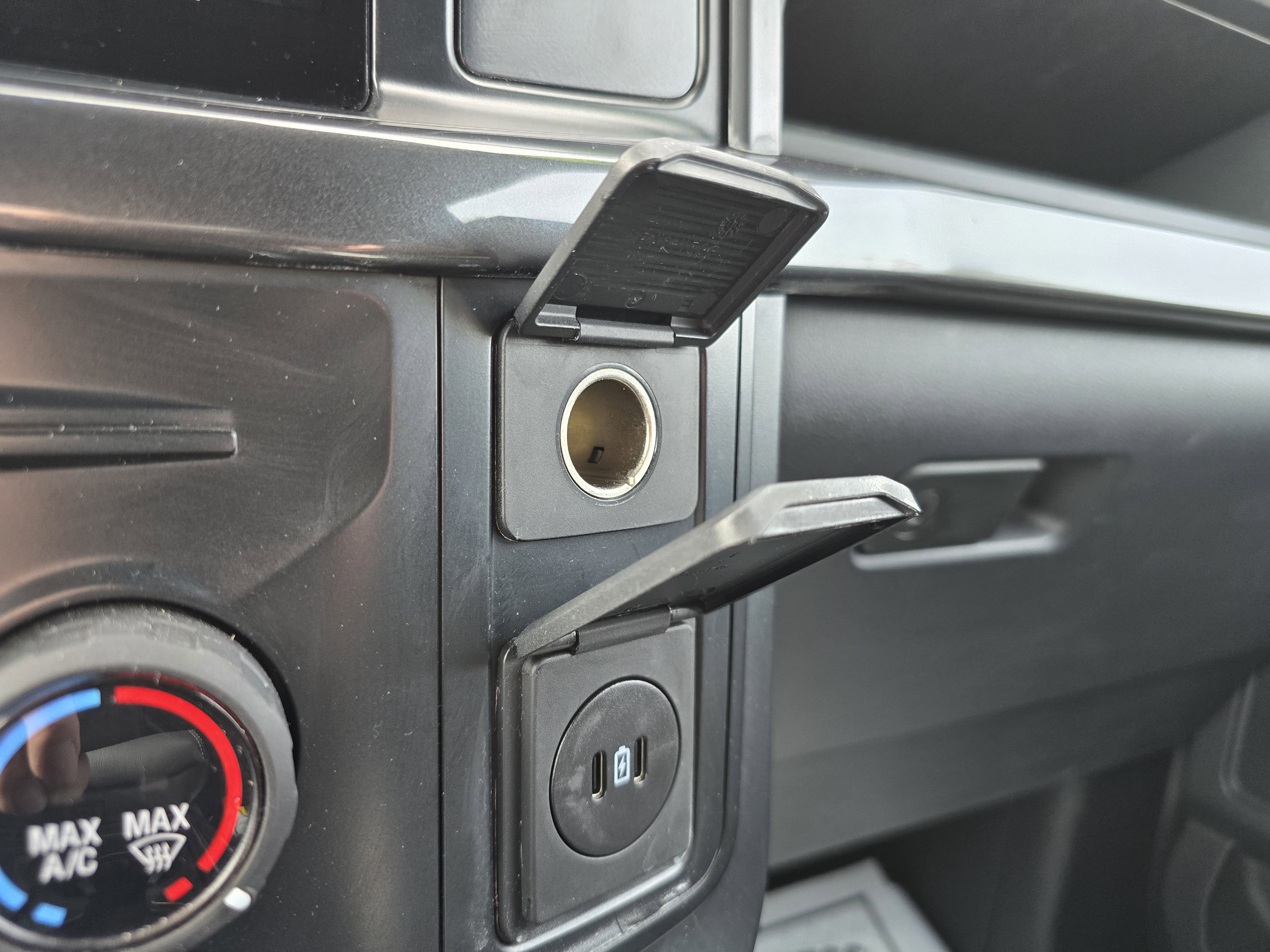 Used 2024 Ford F150 STX image 33