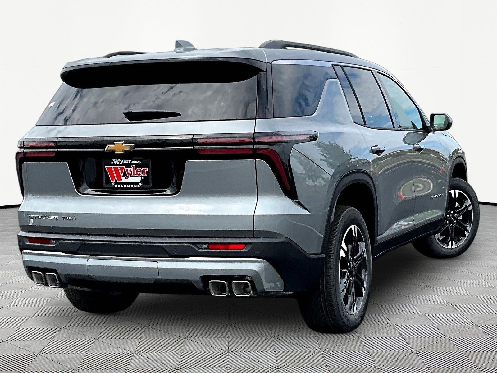 New 2027 Chevrolet Traverse LT w/ Sun and Wheel Package AWD/4WD image 7