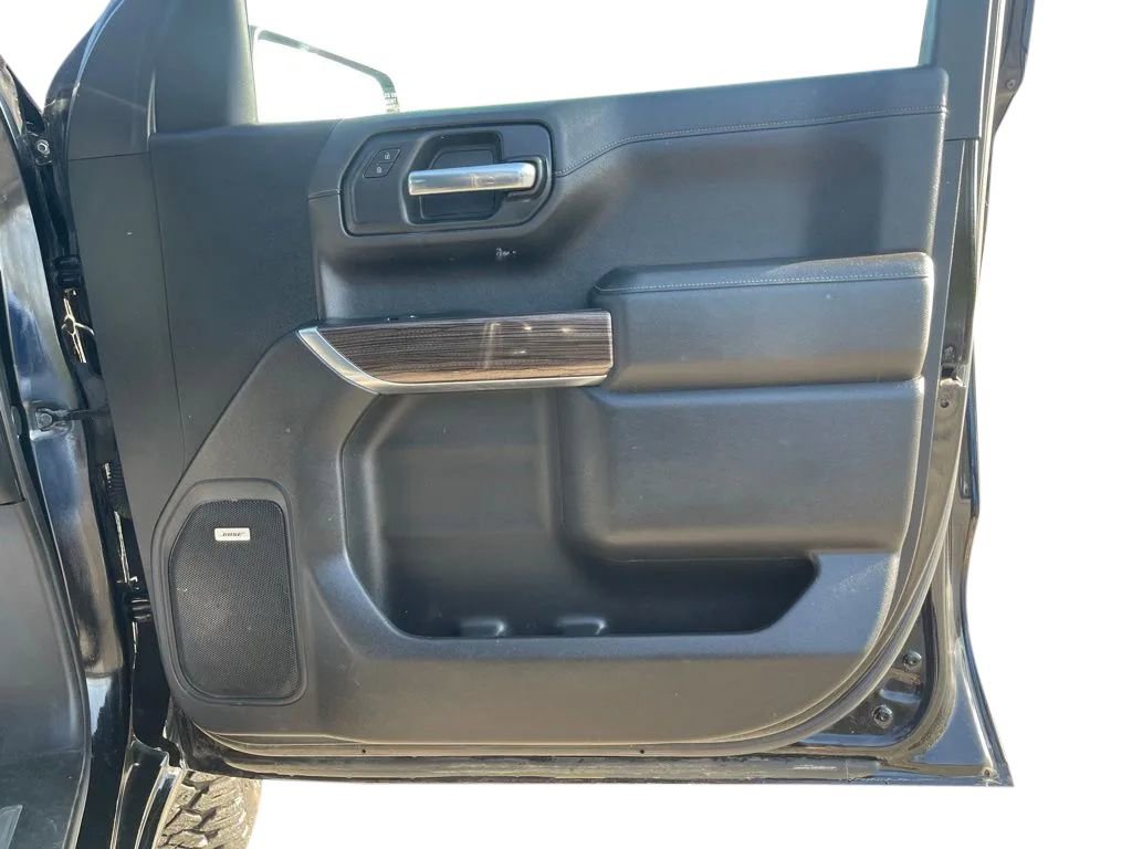 Used 2020 Chevrolet Silverado 1500 RST AWD/4WD image 17