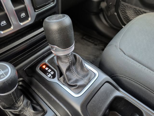 Used 2019 Jeep Wrangler Sport AWD/4WD image 30