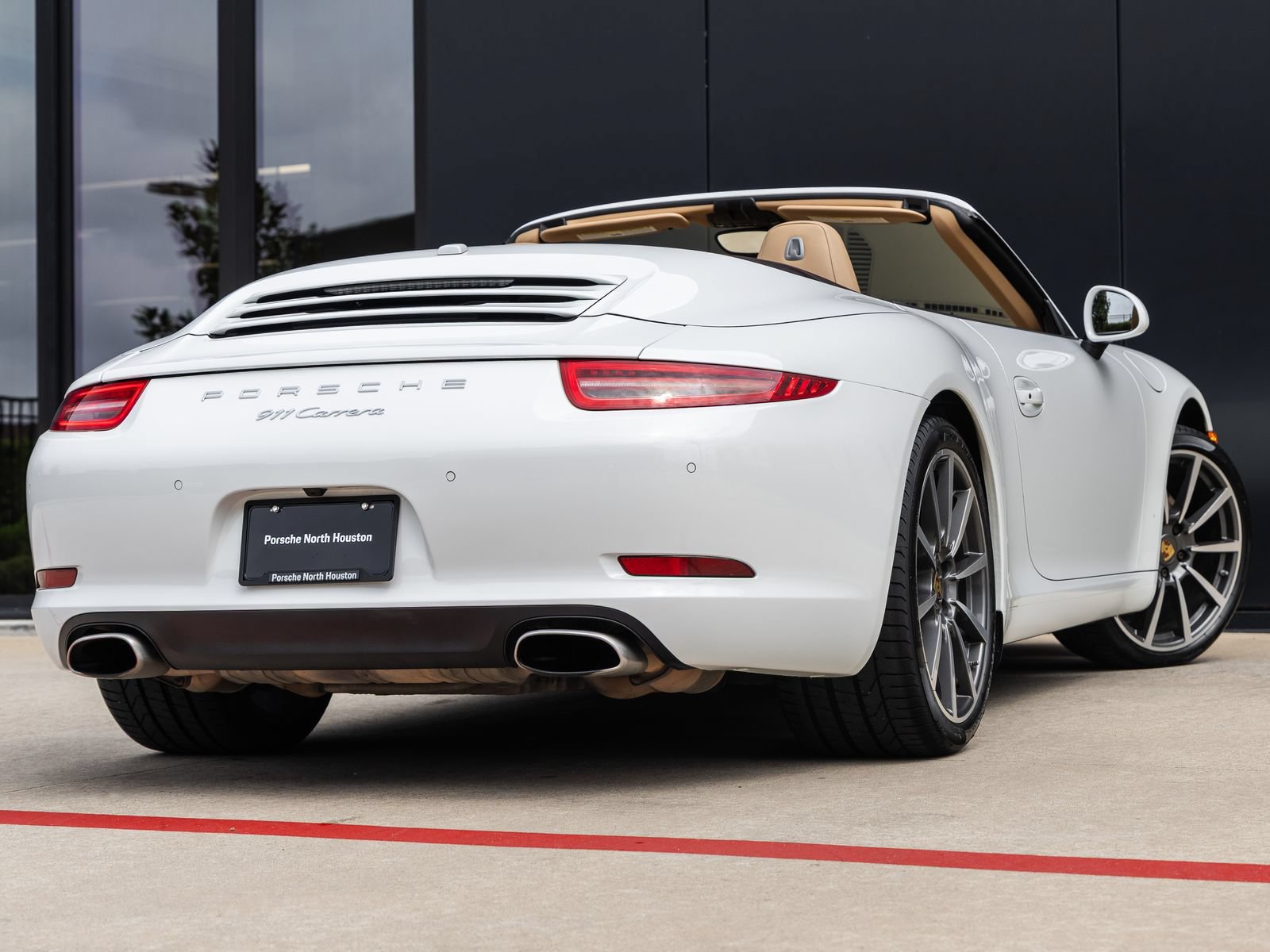 Used 2015 Porsche 911 Carrera RWD image 12