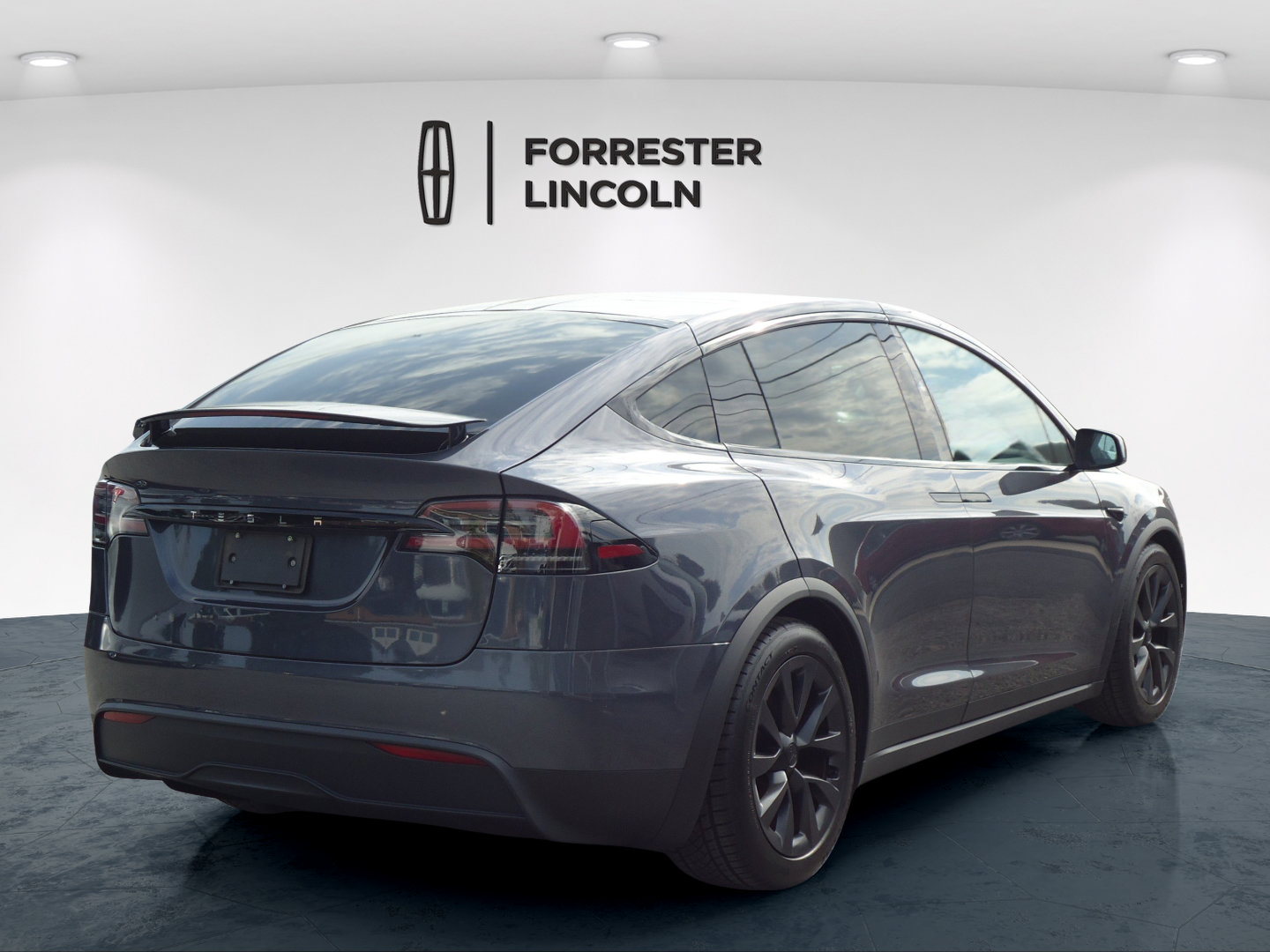 Used 2023 Tesla Model X AWD/4WD image 3