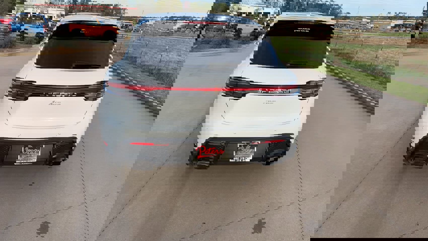 Used 2024 Porsche Macan image 8