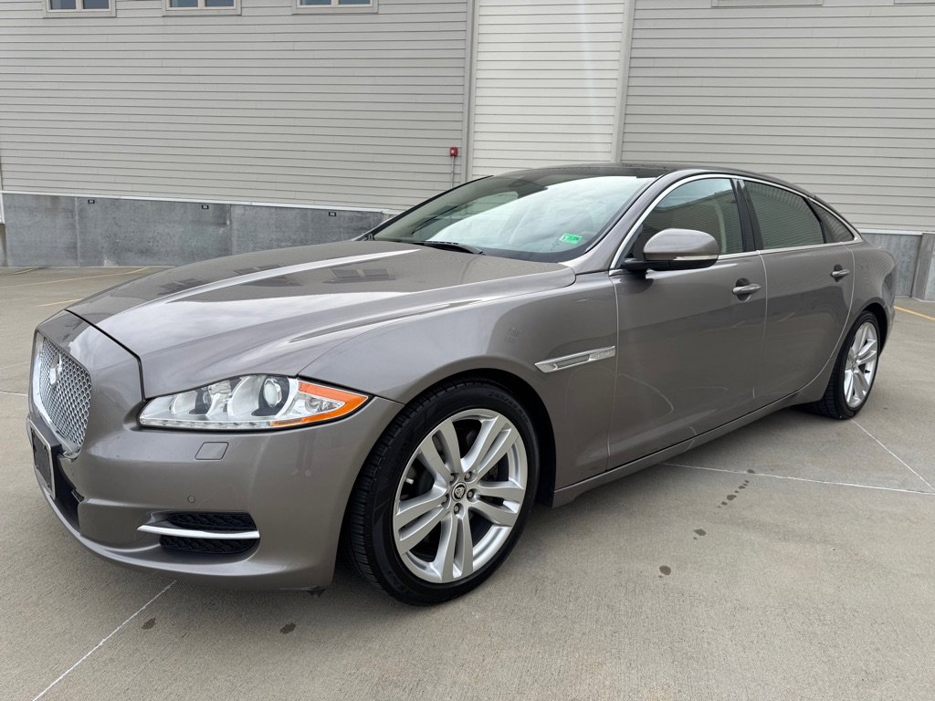 Used 2011 Jaguar XJ L image 6