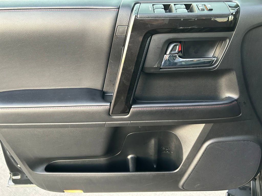 Used 2024 Toyota 4Runner TRD Off-Road Premium AWD/4WD image 10