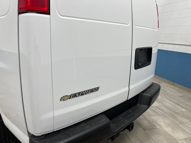 New 2026 Chevrolet Express 3500 Extended w/ Driver Convenience Package RWD image 25
