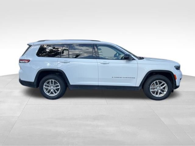 Used 2023 Jeep Grand Cherokee L Laredo image 8