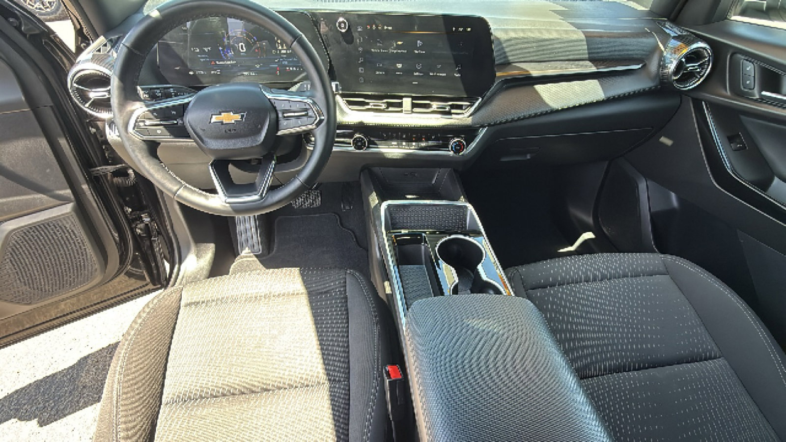 Certified 2025 Chevrolet Equinox LT AWD/4WD image 15