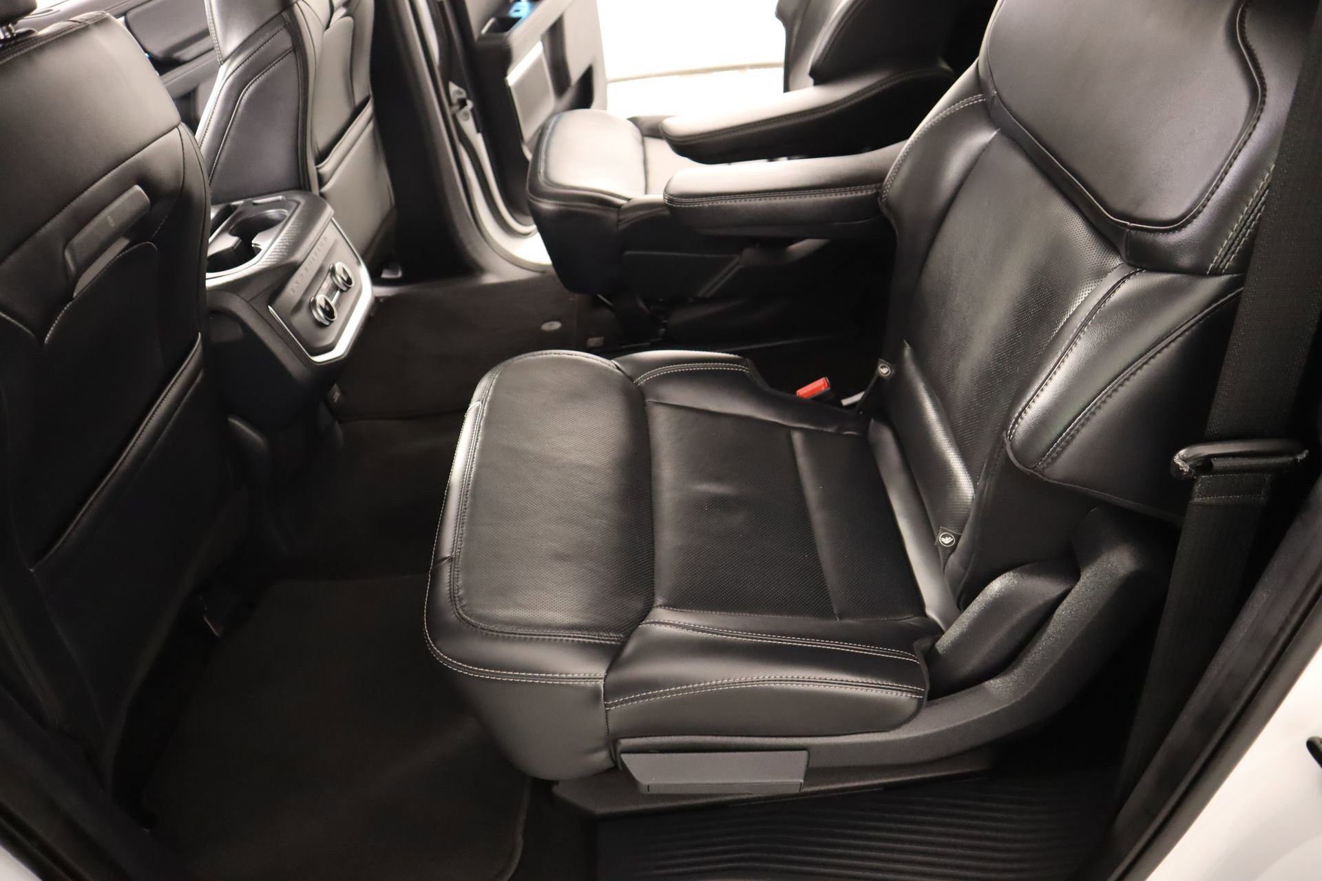 Used 2025 Ford Expedition Max Platinum AWD/4WD image 13