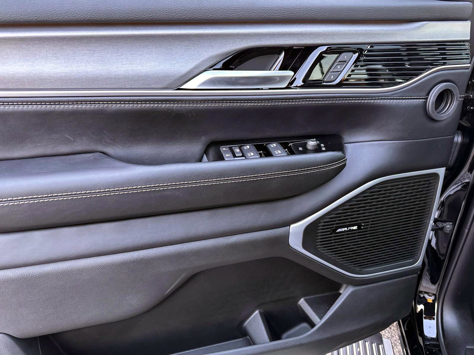 New 2025 Jeep Wagoneer Series II image 6