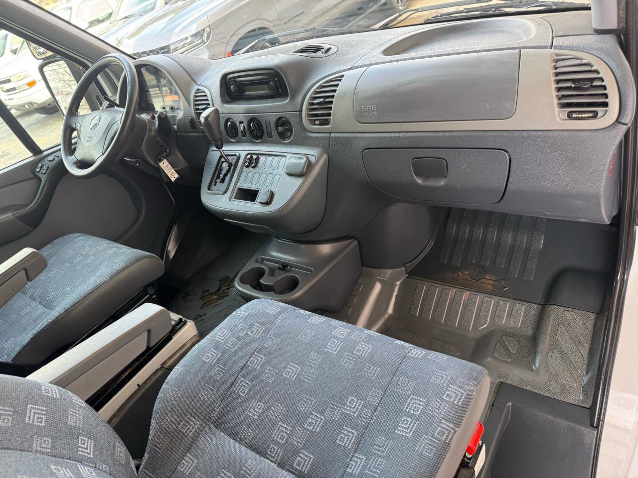 Used 2006 Dodge Sprinter 2500 w/ PWR Convenience Group image 14