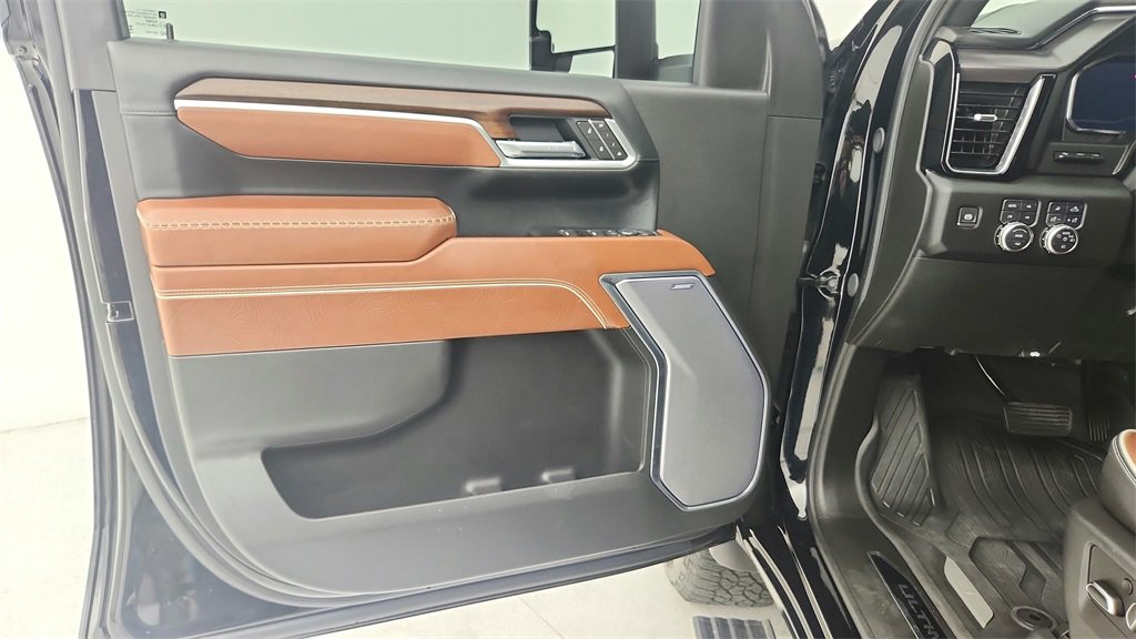 Used 2025 GMC Sierra 2500 Denali Ultimate image 27