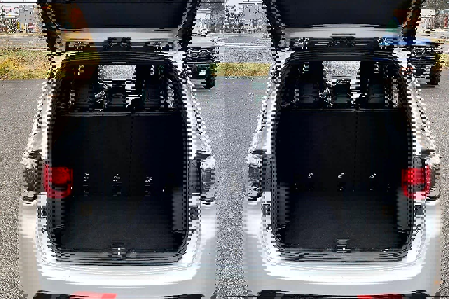 Used 2024 Jeep Compass Latitude image 20