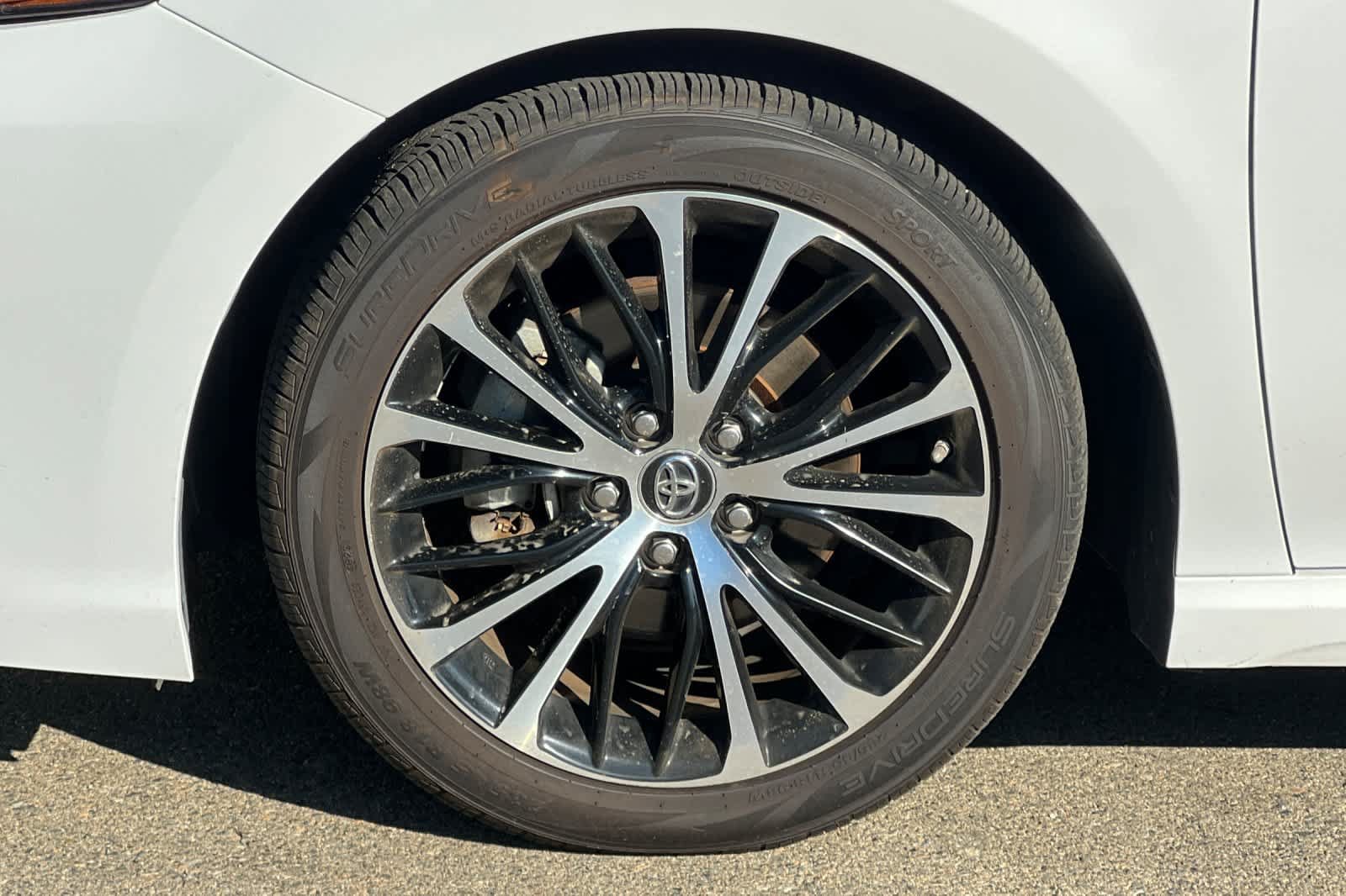 Used 2019 Toyota Camry SE w/ Audio Package FWD image 13