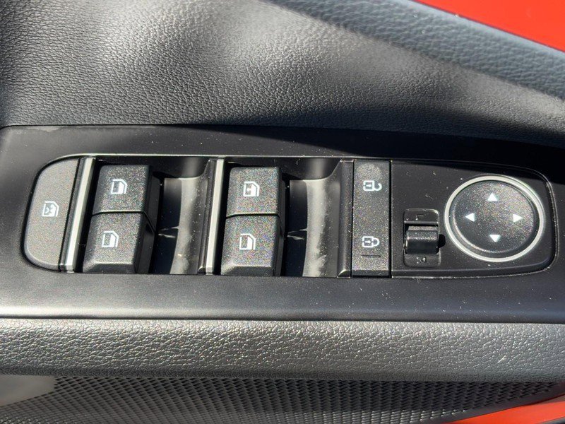 Used 2025 Kia Soul GT-Line w/ GT-Line Technology Package image 24